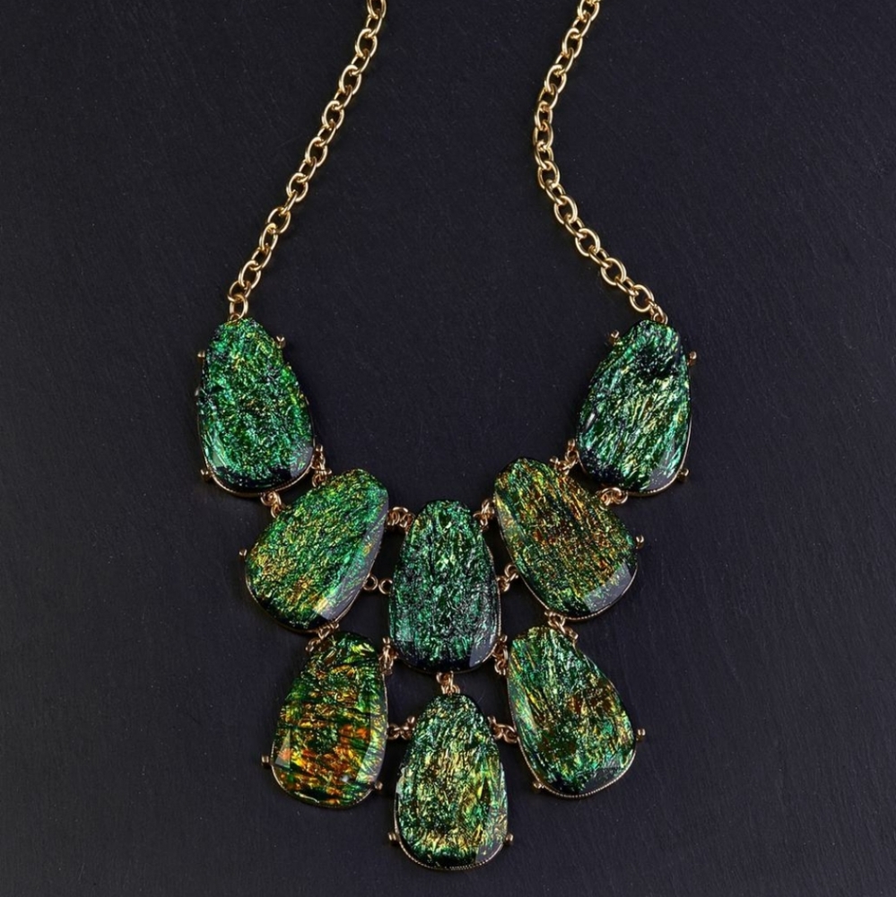 Statement necklace